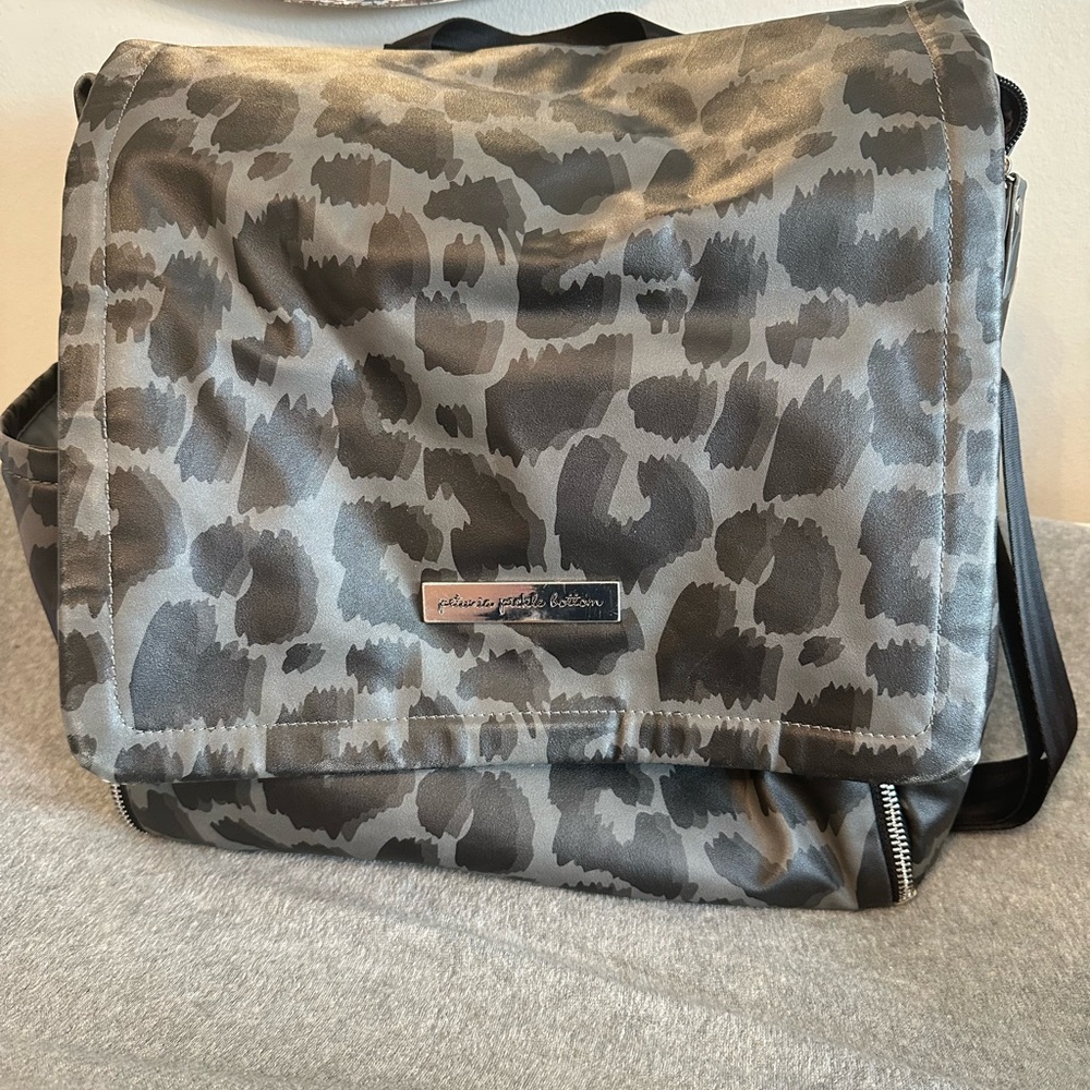 PETUNIA PICKLE BOTTOM LEOPARD DIAPER BACKPACK